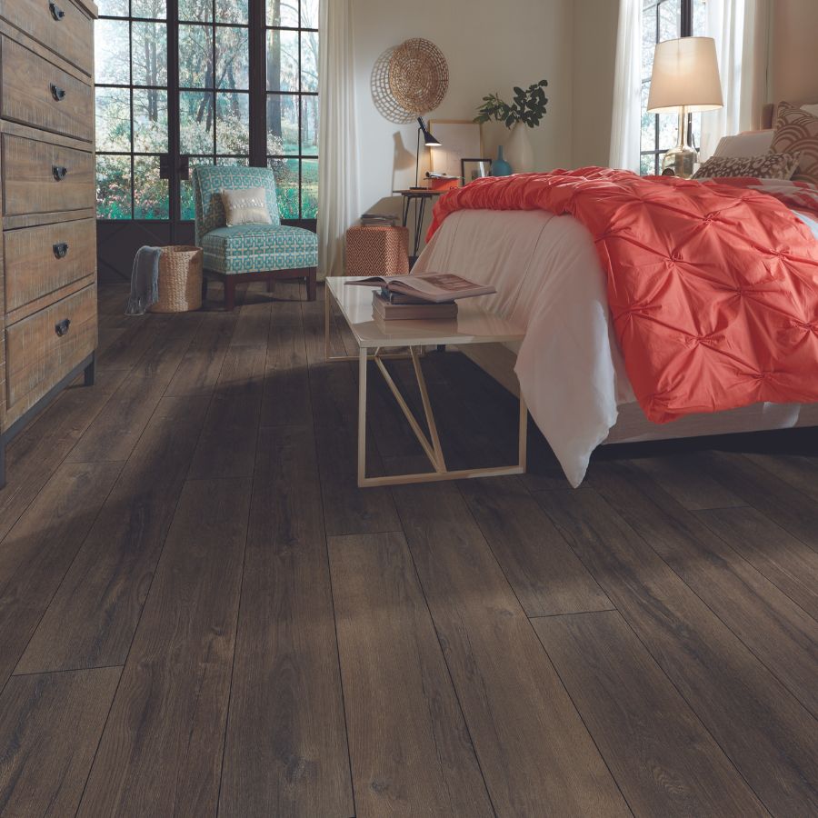 Vinyl floors in a bedroom